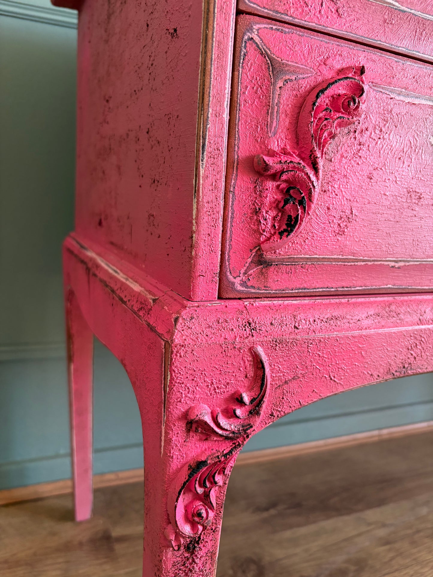 Vintage Distressed Hot pink neon stag dressing table sideboard